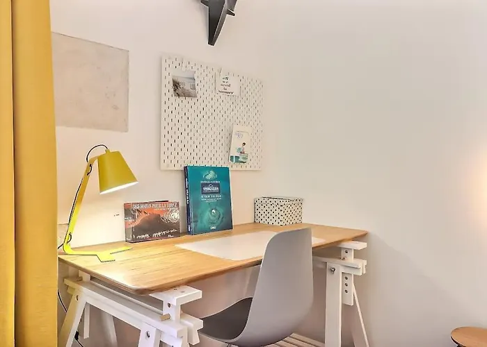 Le Yellow - - Climatise Apartment *