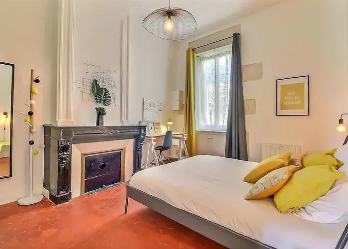 Le Yellow - - Climatise Apartment *